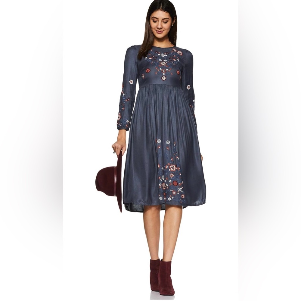 NWOT Vero Moda Dark Gray Dress with Red Floral Embroidery
